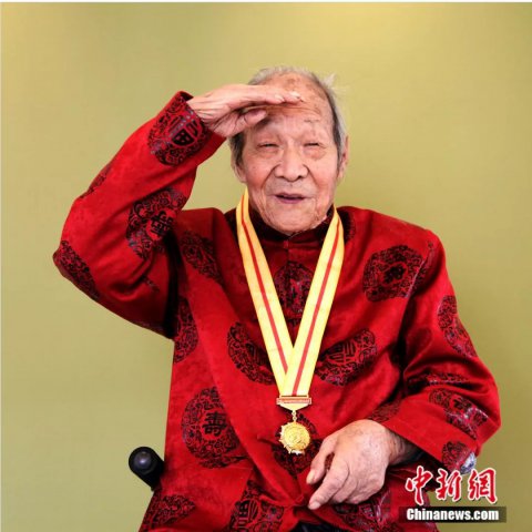 40¼ԼͥıǨܶ໭ҲС3