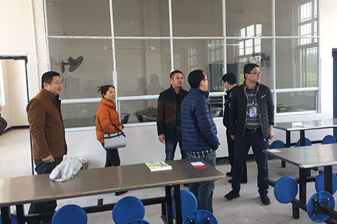 �Ĵ������ر������������ѧУ��ѧ����