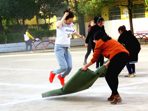 �ﴨ����ͥ������ѧУ��֯��չ2018�� �����ˡ���Ů��Ȥζ������