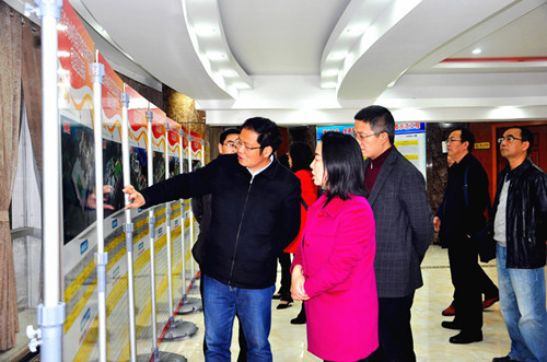 �ﴨ���˴��������¾����������׼����У�����ƽ�����